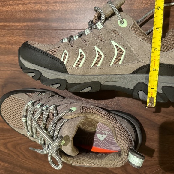 Ozark Trail Women’s Hiking Shoes - Picture 8 of 15